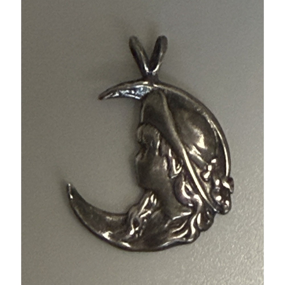 Vintage Sterling Silver Pendant with Girl's Face Hat Crescent Moon Silhouette - Picture 5 of 12